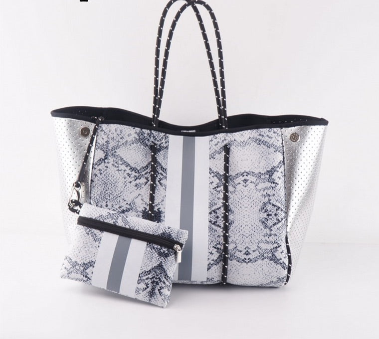 Payton Tote & Pouch