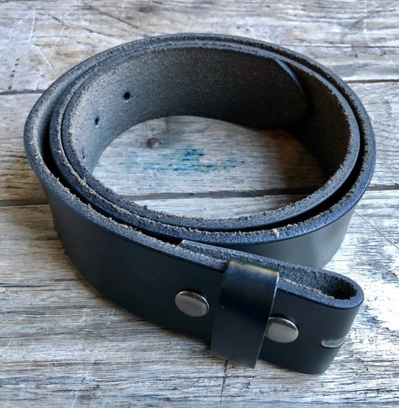 Vintage Western Belt & Buckle (32”)