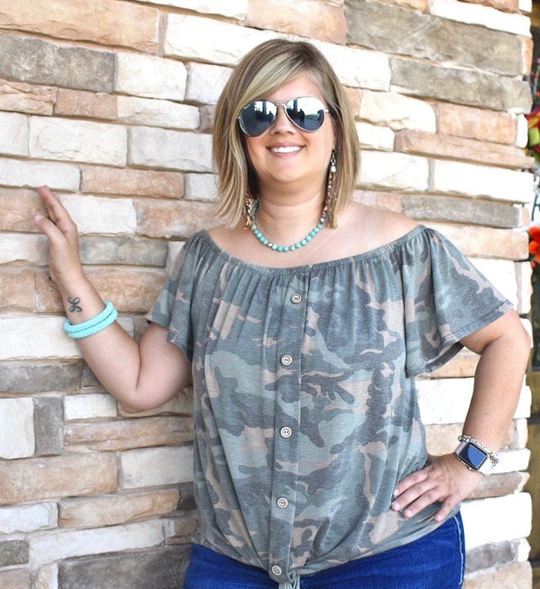 Curvy Size Camo Shirt